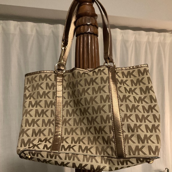 Michael Kors Tote Bag - Picture 1 of 6